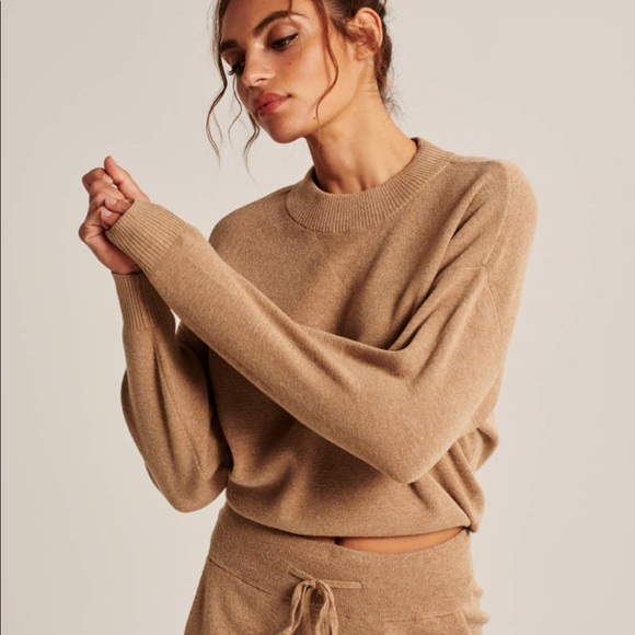 Crewneck Lounge Sweater - Picture 4 of 7